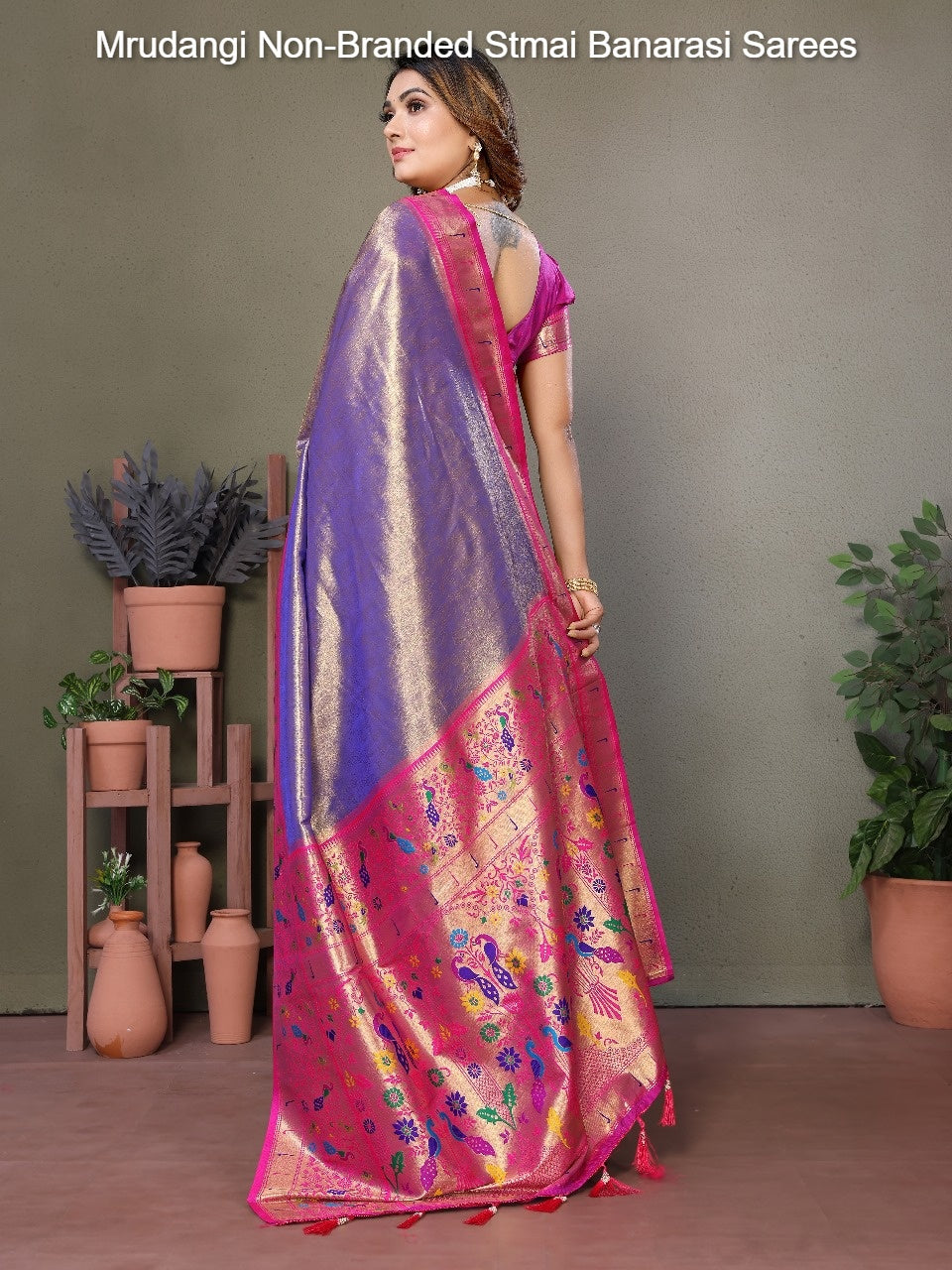 Mrudangi Non-Branded Stmai Banarasi Sarees