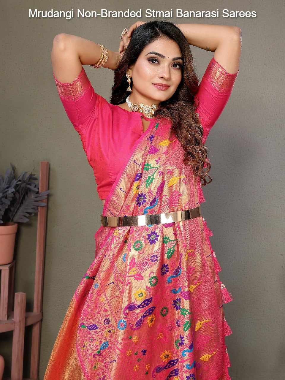 Mrudangi Non-Branded Stmai Banarasi Sarees