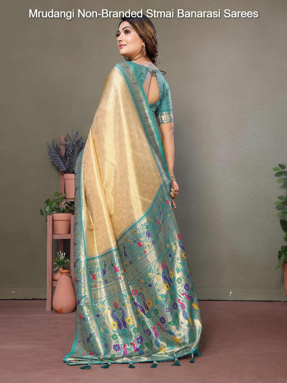Mrudangi Non-Branded Stmai Banarasi Sarees