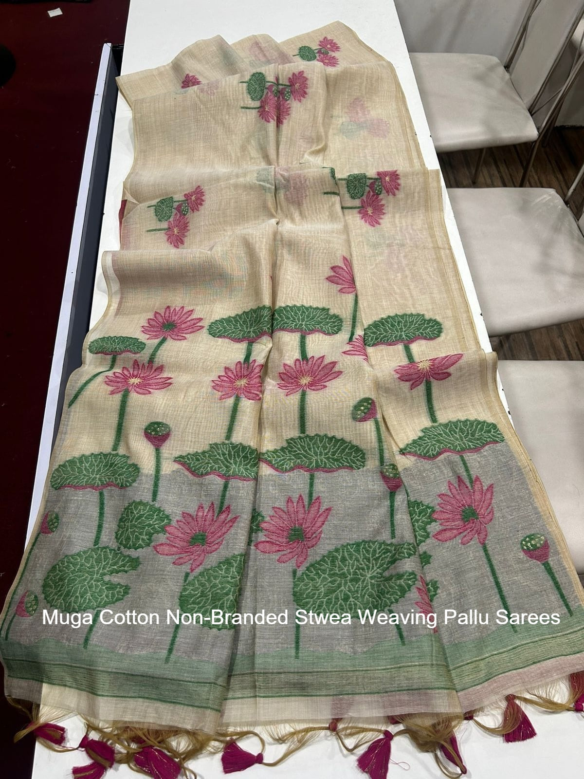 Muga Cotton Non-Branded Stwea Weaving Pallu Sarees