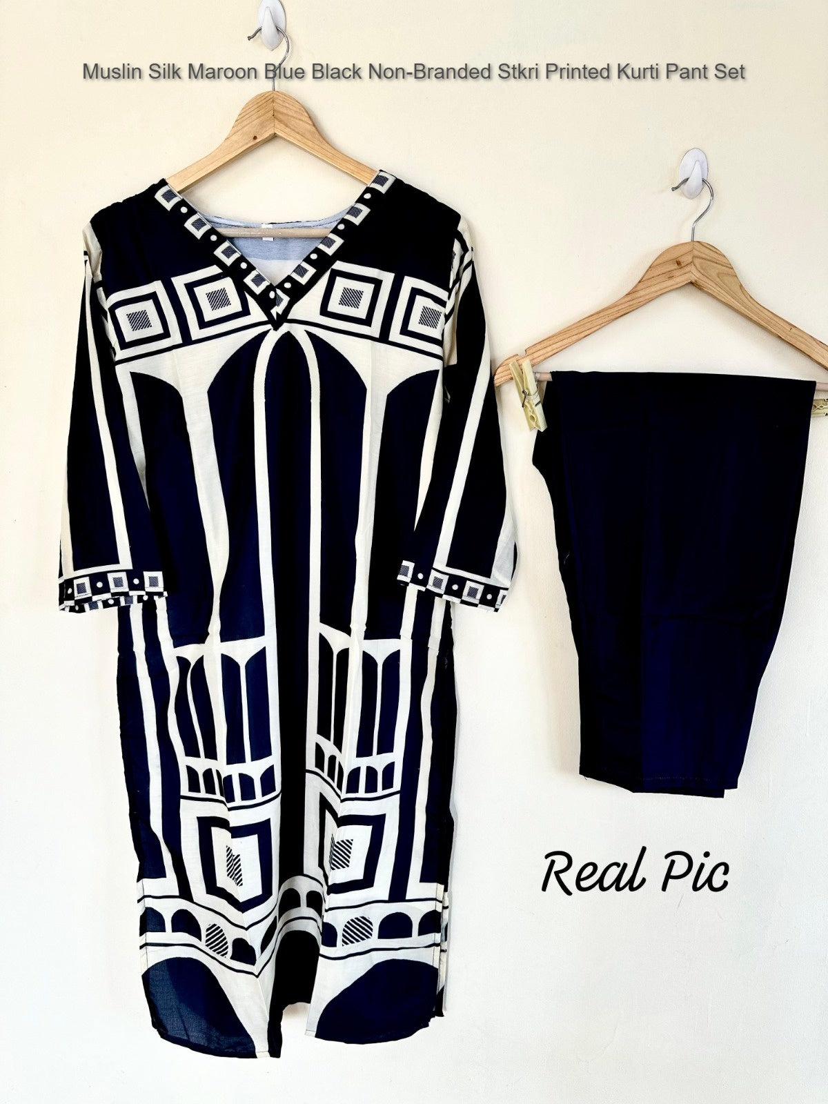 Muslin Silk Maroon Blue Black Non-Branded Stkri Printed Kurti Pant Set