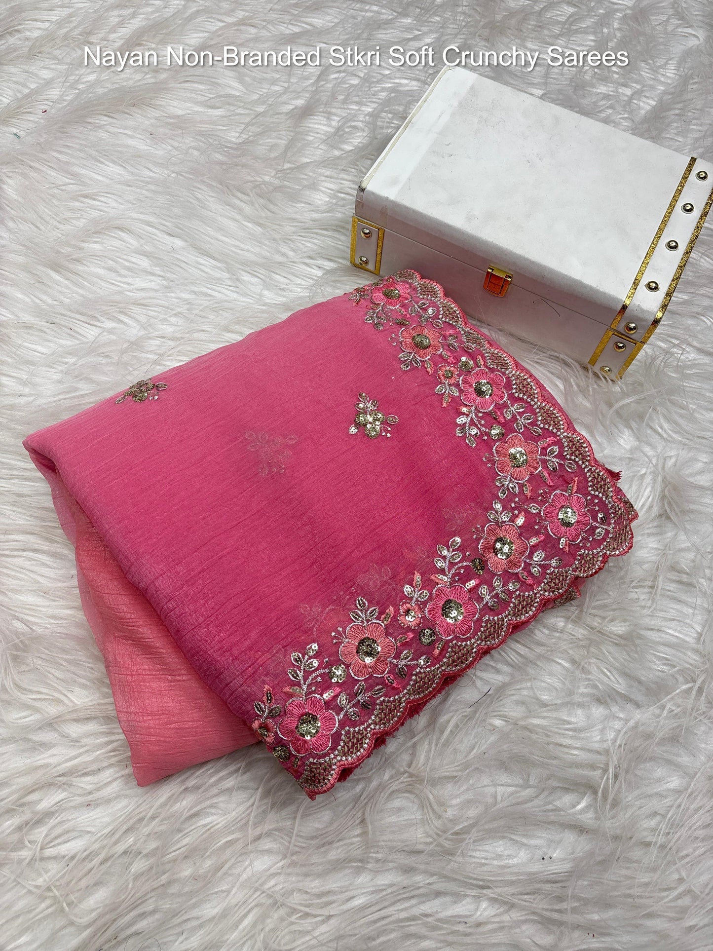 Nayan Non-Branded Stkri Soft Crunchy Sarees