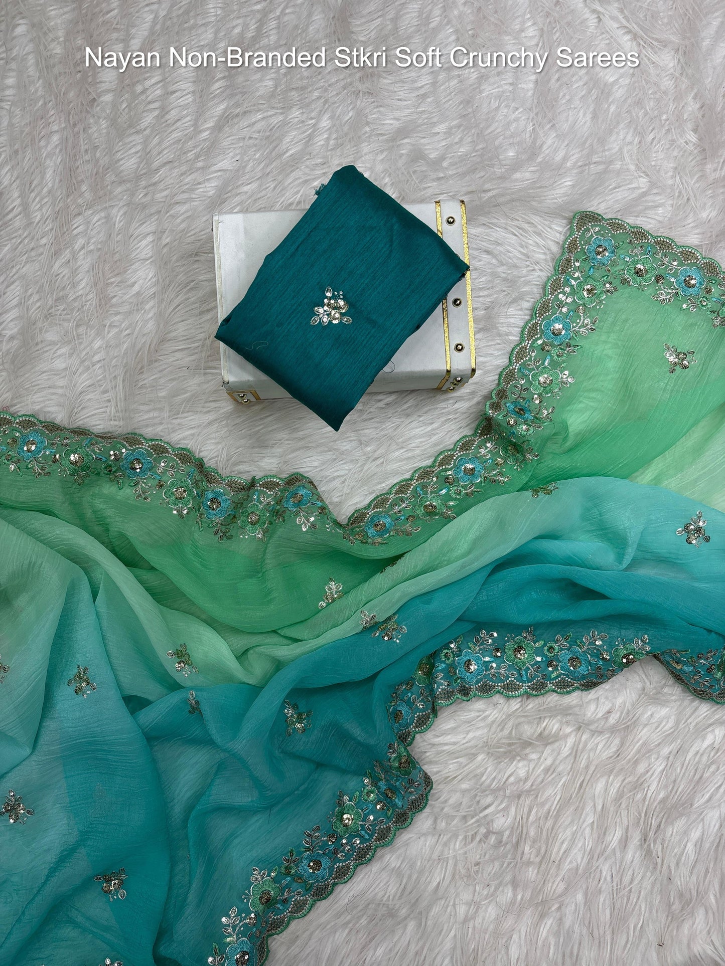 Nayan Non-Branded Stkri Soft Crunchy Sarees