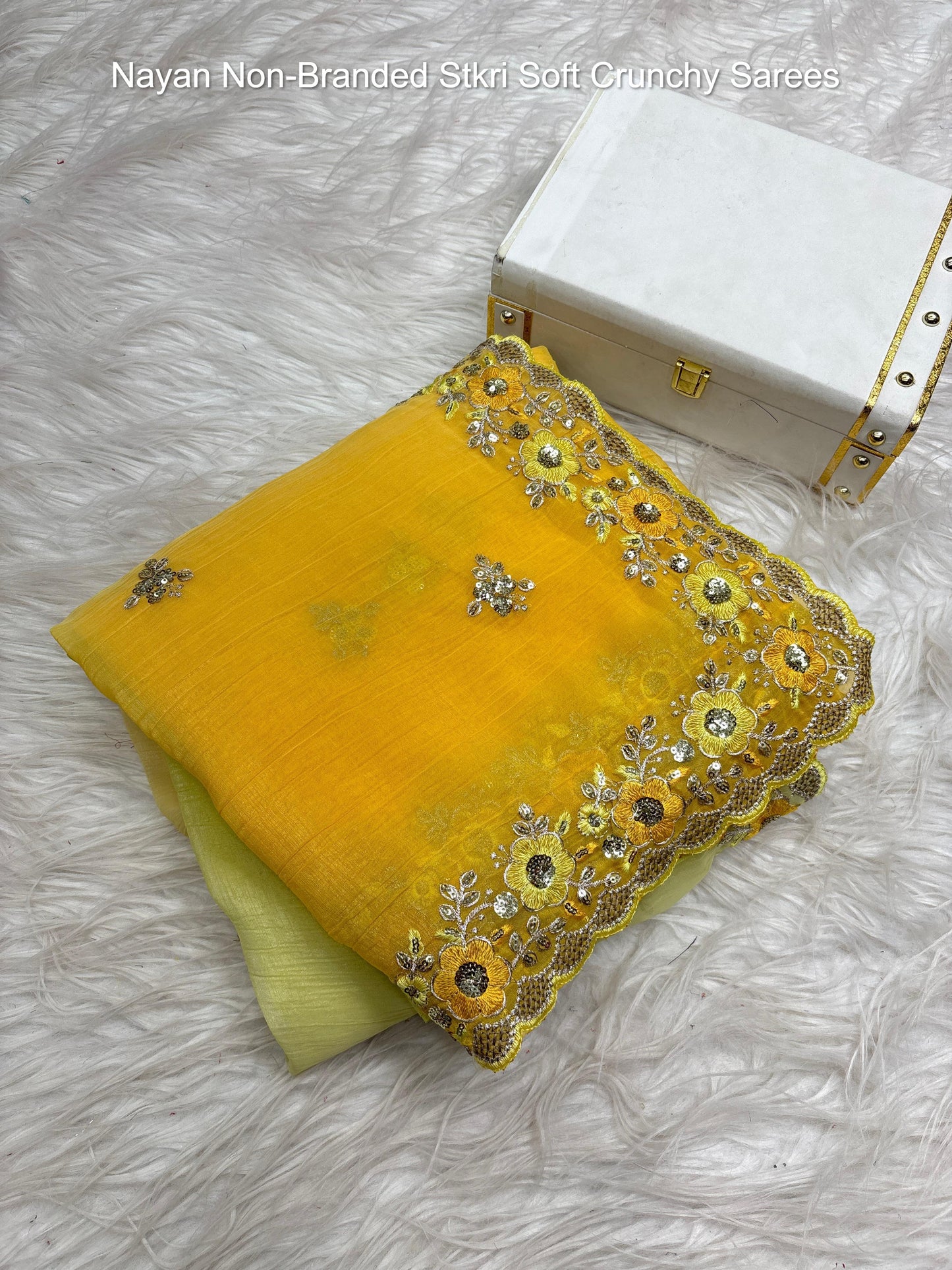 Nayan Non-Branded Stkri Soft Crunchy Sarees