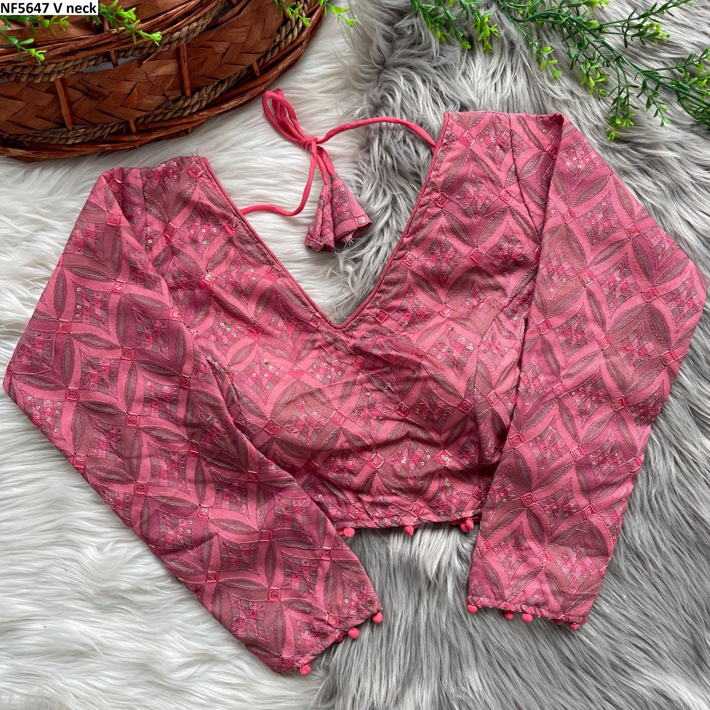 Nf5647 V Neck Vmk Blouse