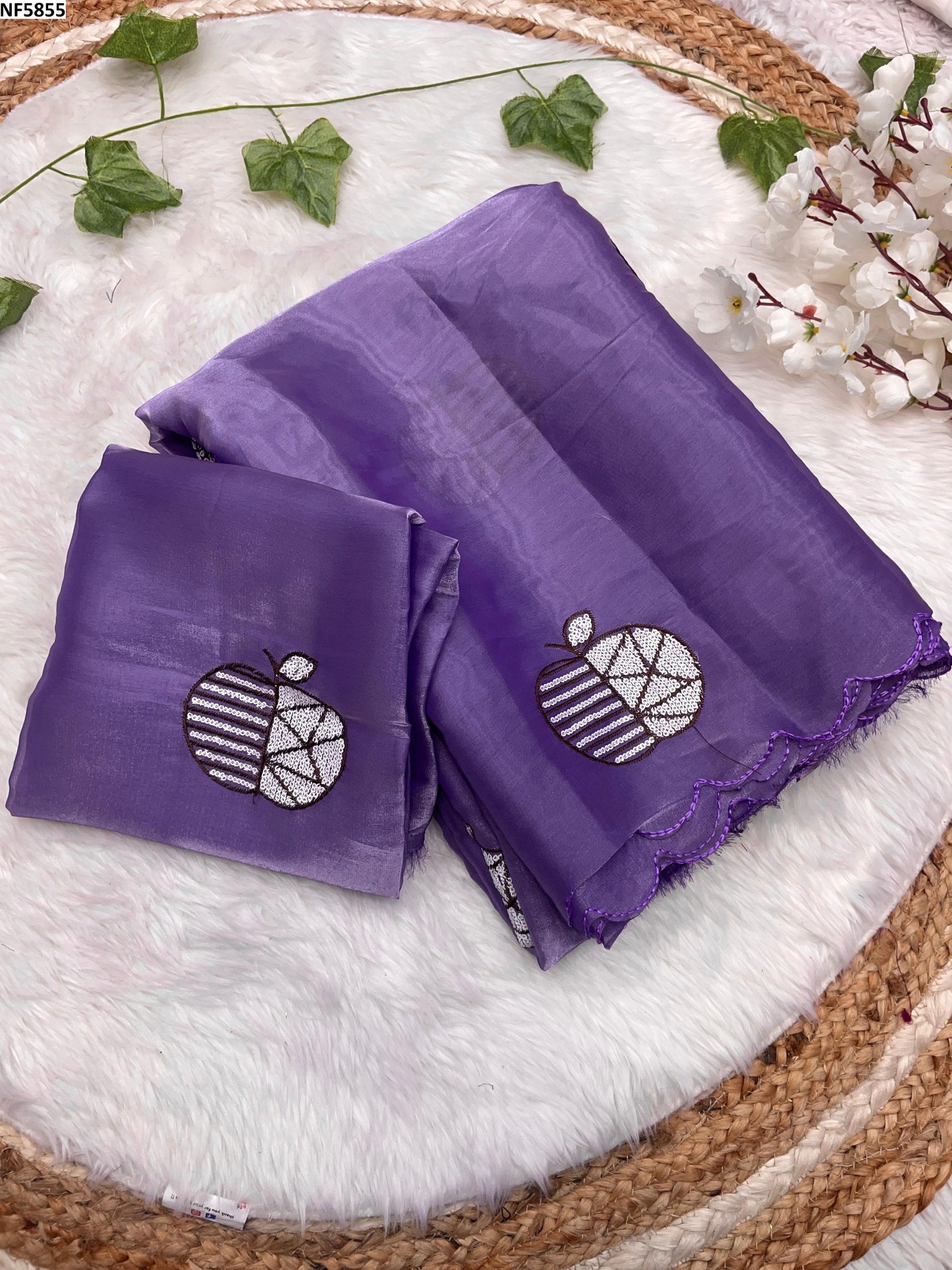 Nf5855 Vmk. Jimmy Choo Sarees