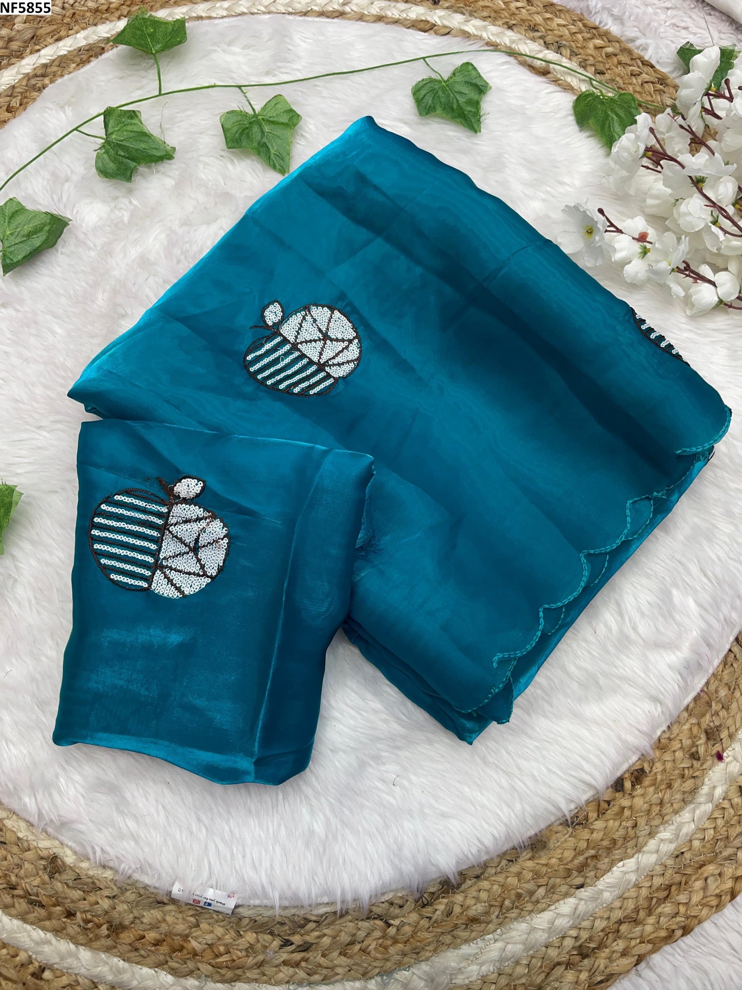 Nf5855 Vmk. Jimmy Choo Sarees