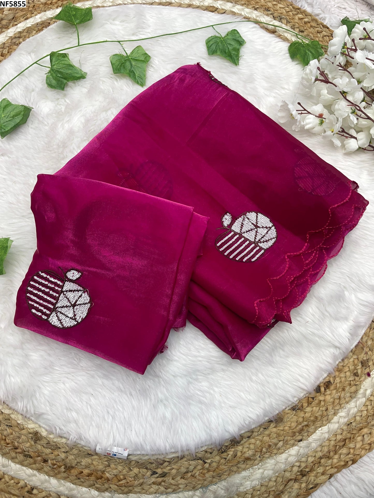 Nf5855 Vmk. Jimmy Choo Sarees