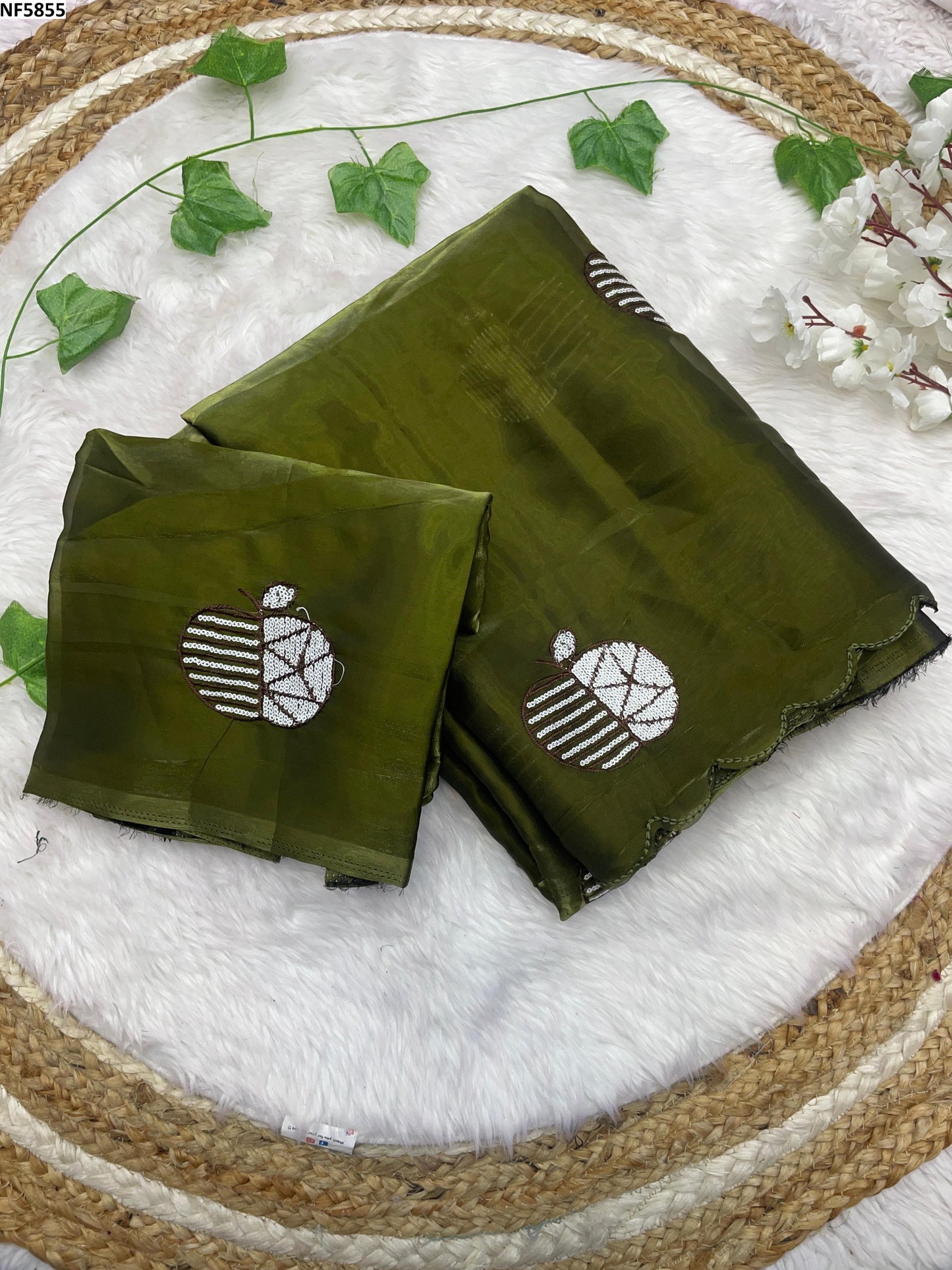 Nf5855 Vmk. Jimmy Choo Sarees