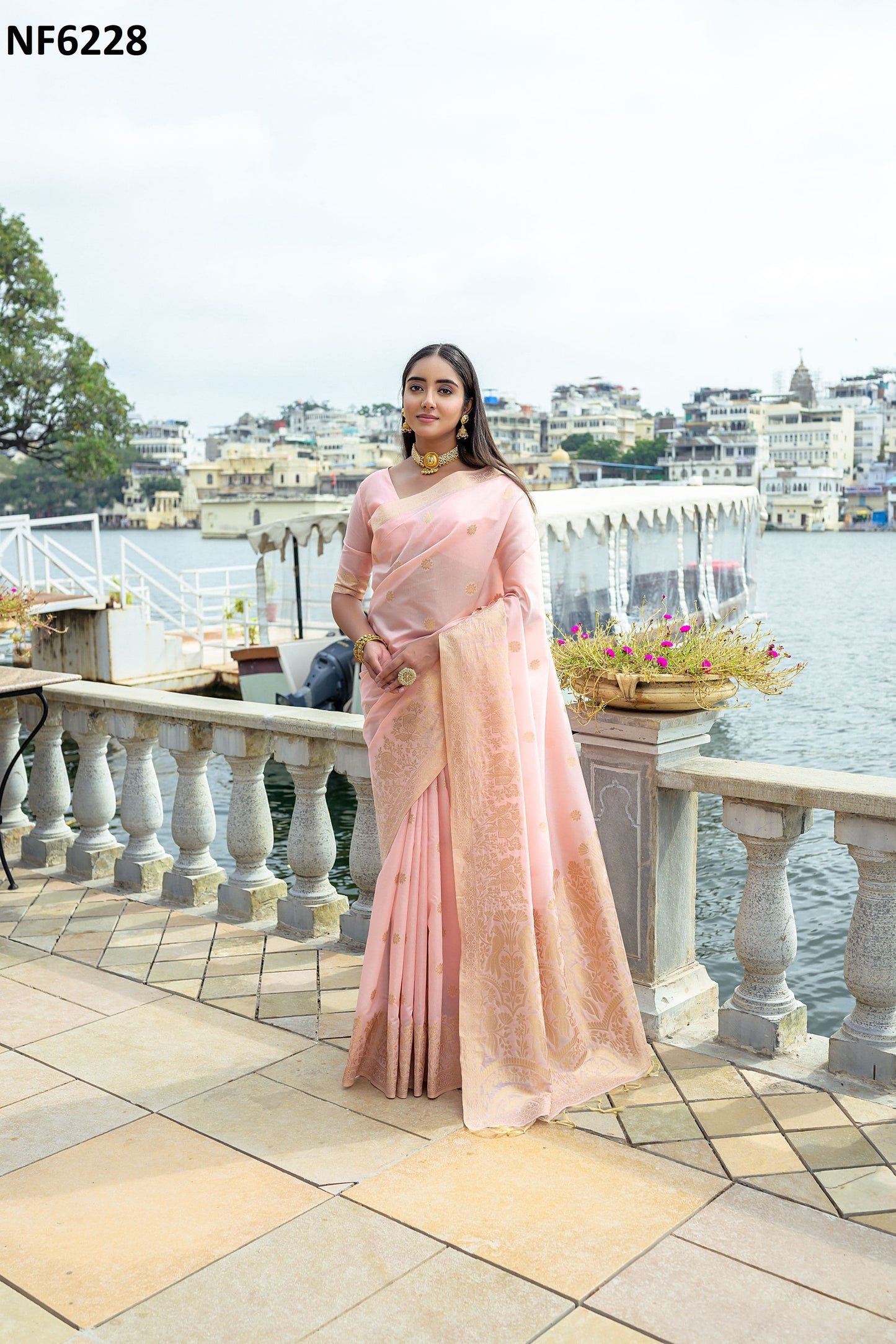 Nf6228 Vmk. Weaving Sarees