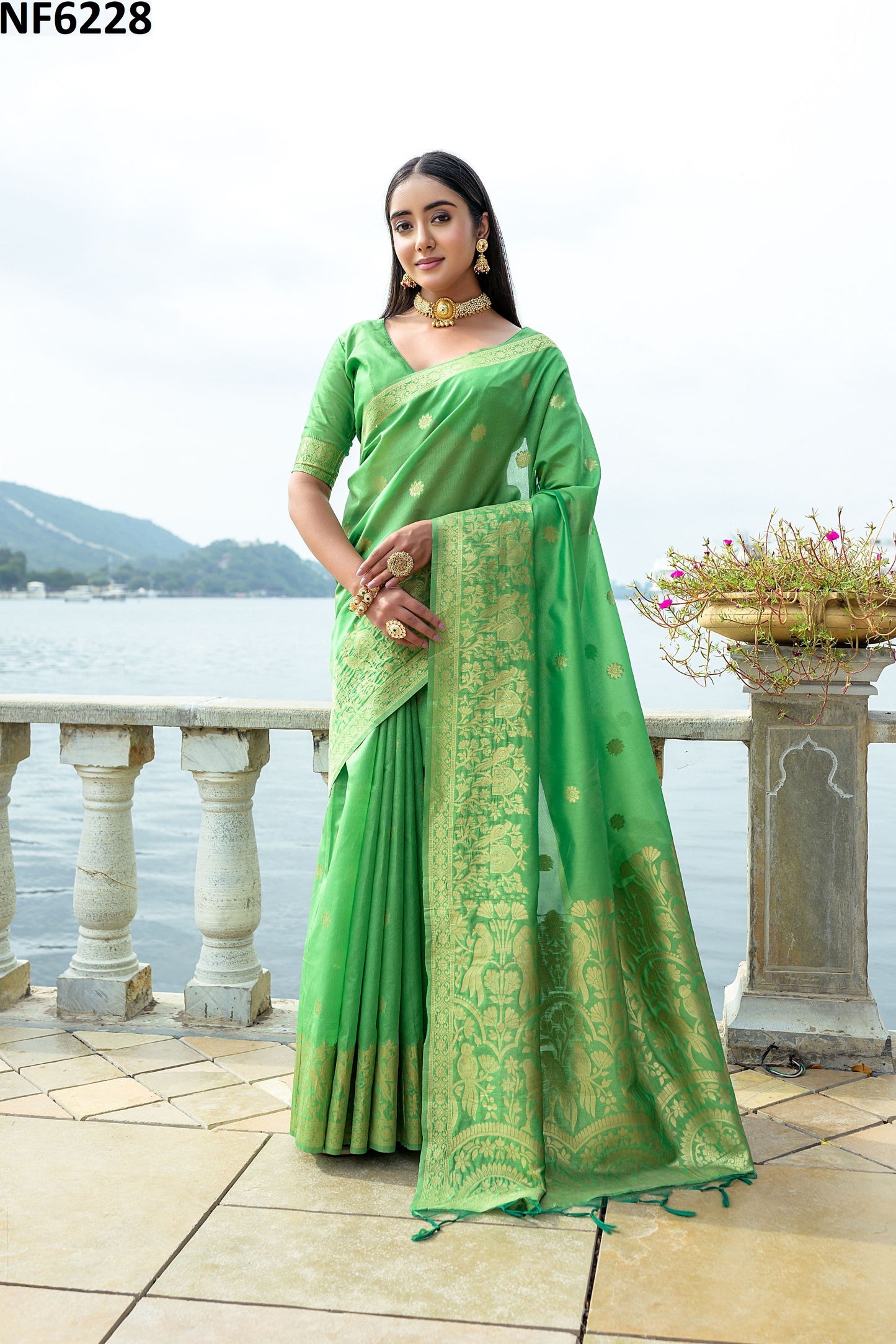 Nf6228 Vmk. Weaving Sarees