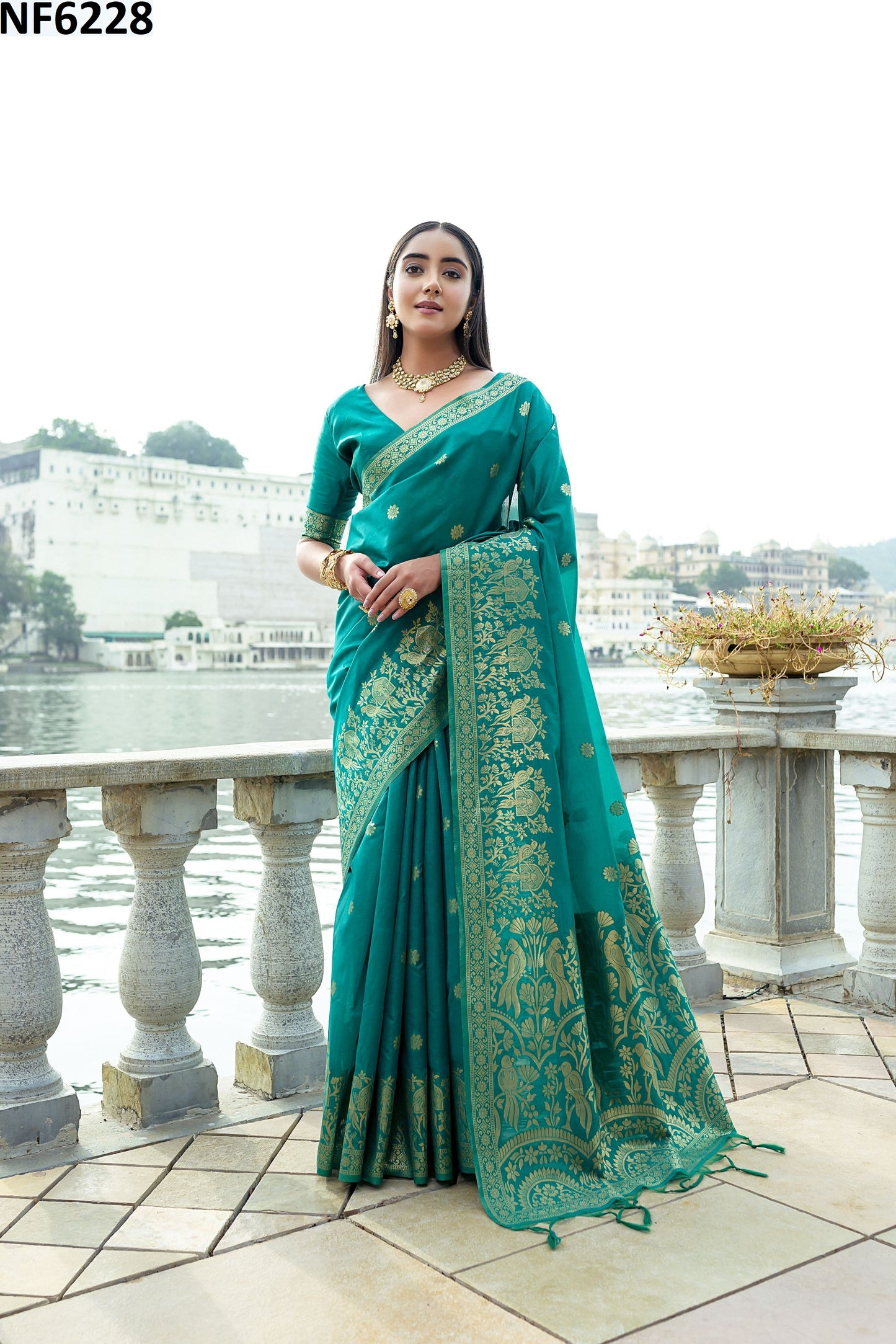 Nf6228 Vmk. Weaving Sarees