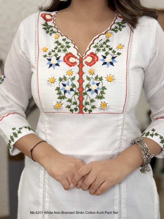 Nk-4201 White Non-Branded Stnkn Cotton Kurti Pant Set