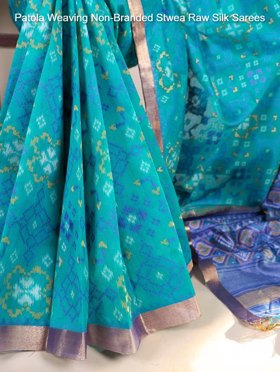 Patola Weaving Non-Branded Stwea Raw Silk Sarees
