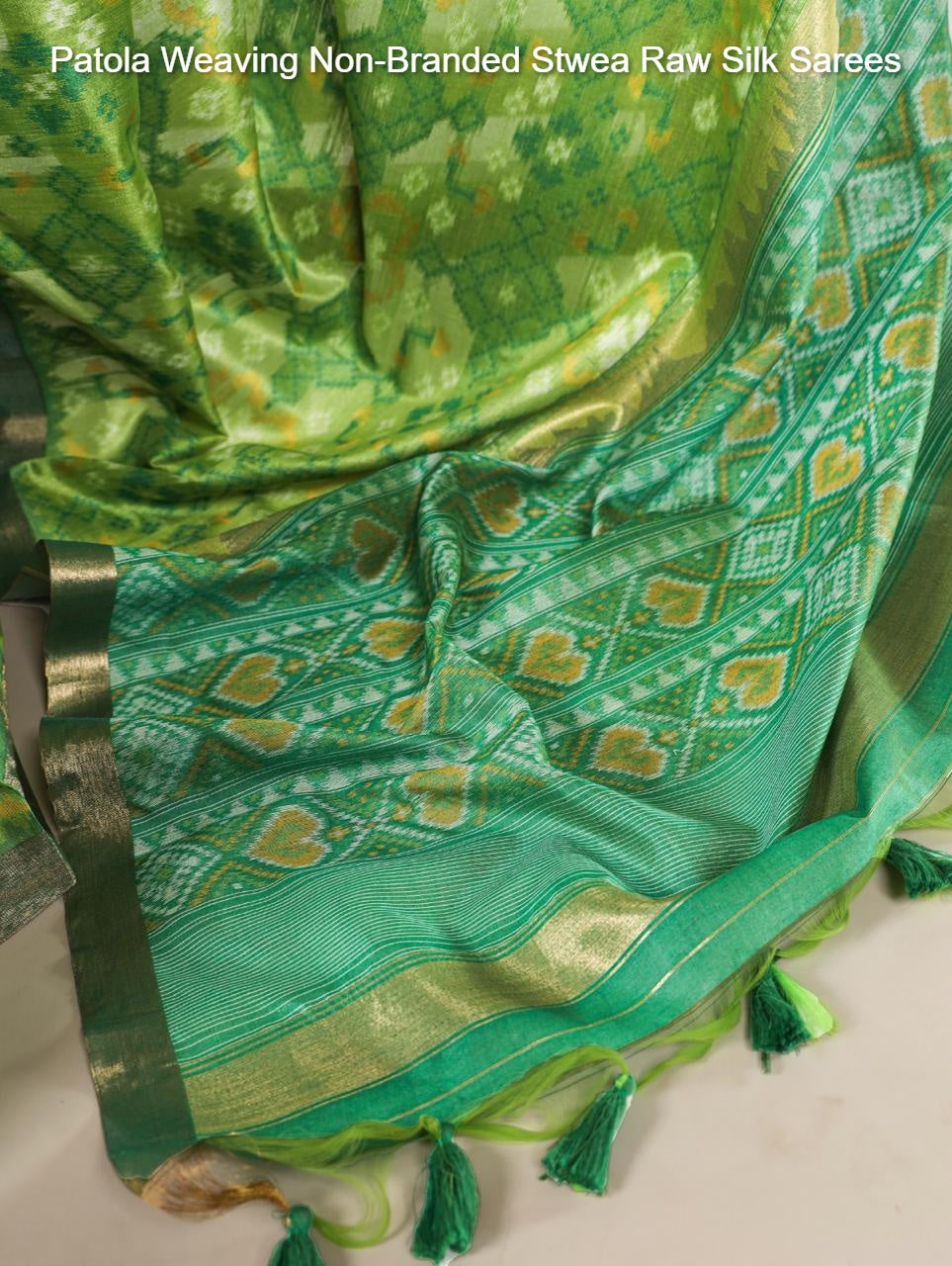 Patola Weaving Non-Branded Stwea Raw Silk Sarees