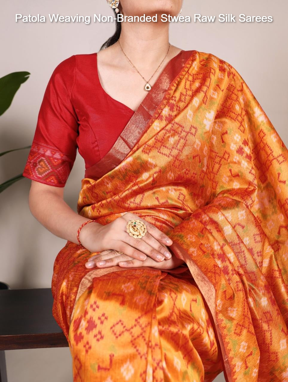 Patola Weaving Non-Branded Stwea Raw Silk Sarees