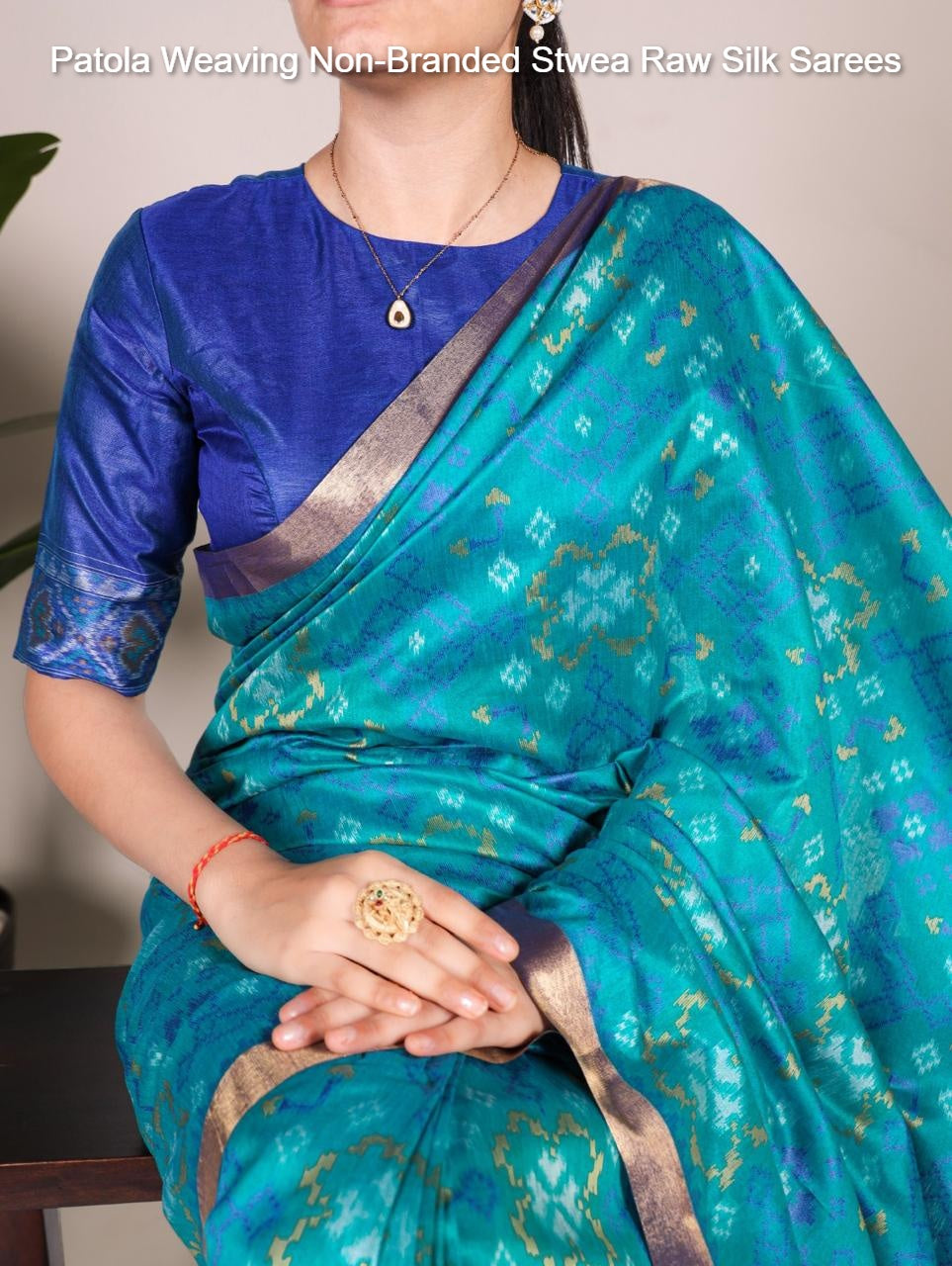 Patola Weaving Non-Branded Stwea Raw Silk Sarees