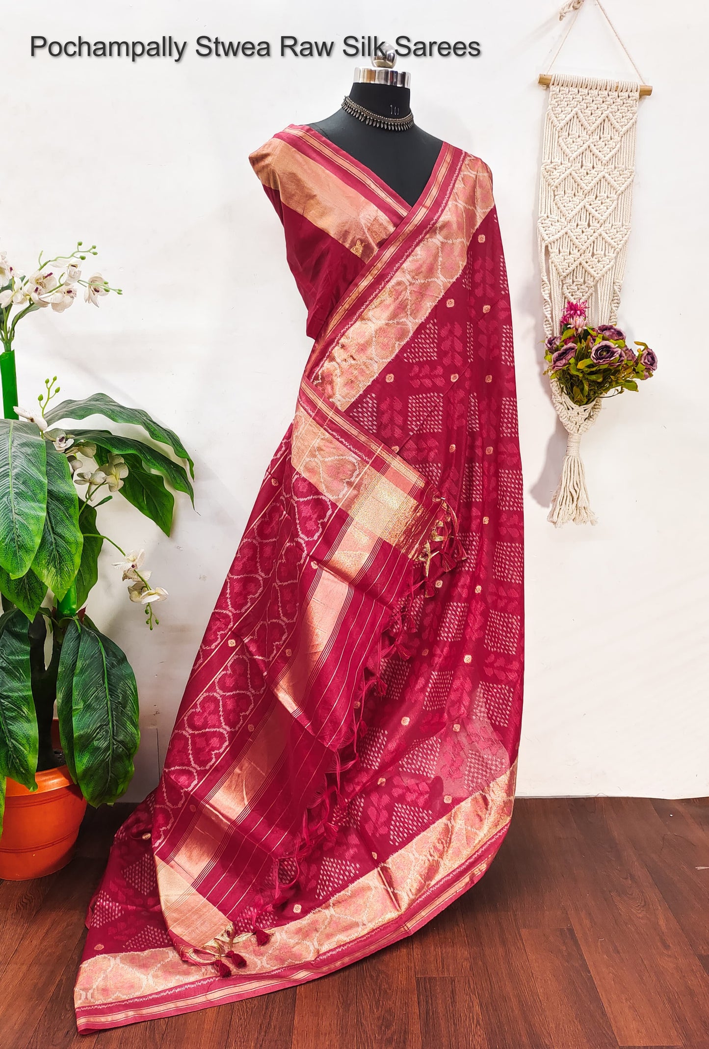 Pochampally Non-Branded Stwea Raw Silk Sarees