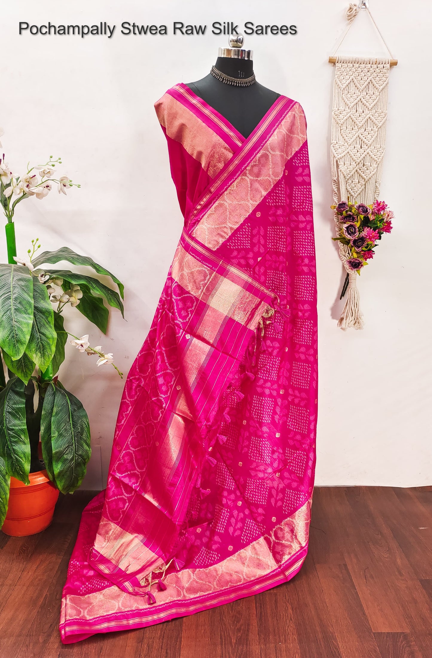 Pochampally Non-Branded Stwea Raw Silk Sarees