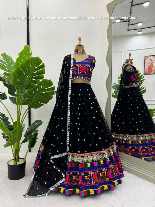Qrc-277 White Black Navratri Special Non-Branded Strkq Foux Georgette Lehenga Choli