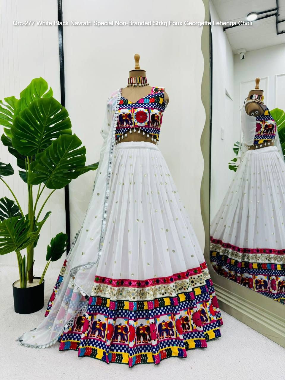 Qrc-277 White Black Navratri Special Non-Branded Strkq Foux Georgette Lehenga Choli
