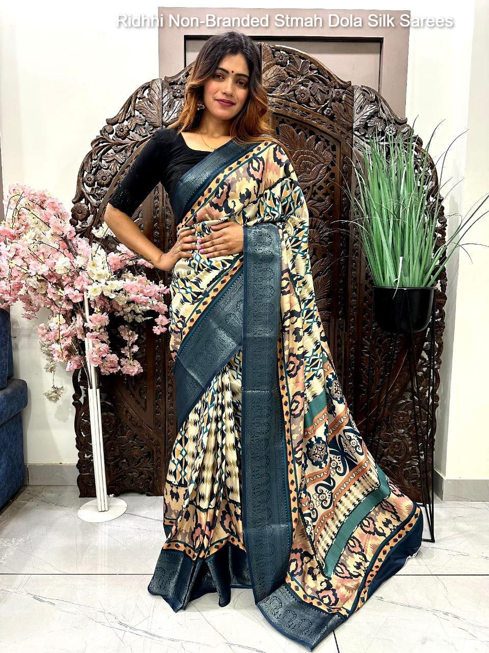 Ridhhi Non-Branded Stmah Dola Silk Sarees