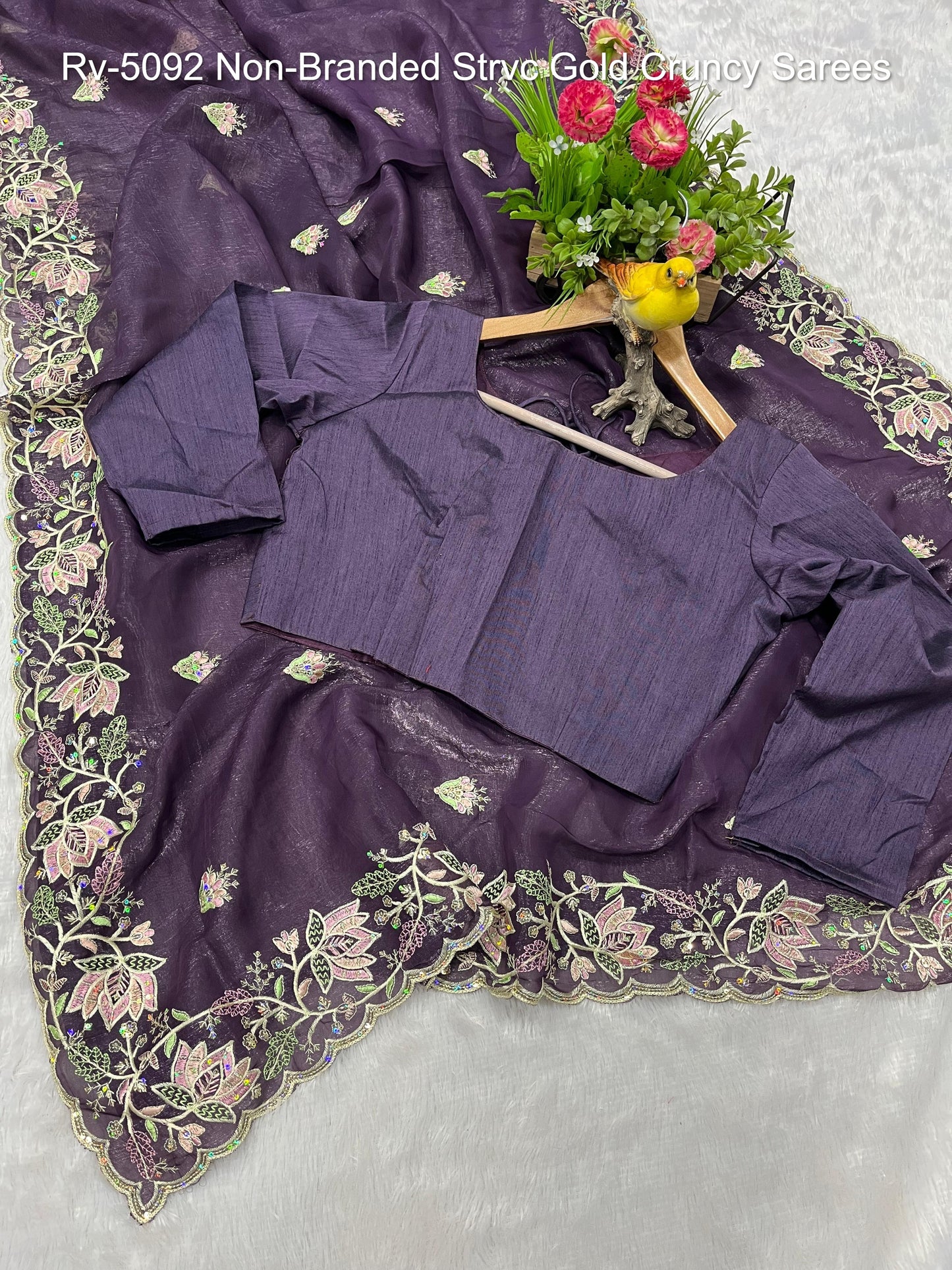 Rv-5092 Non-Branded Strvc Gold Cruncy Sarees