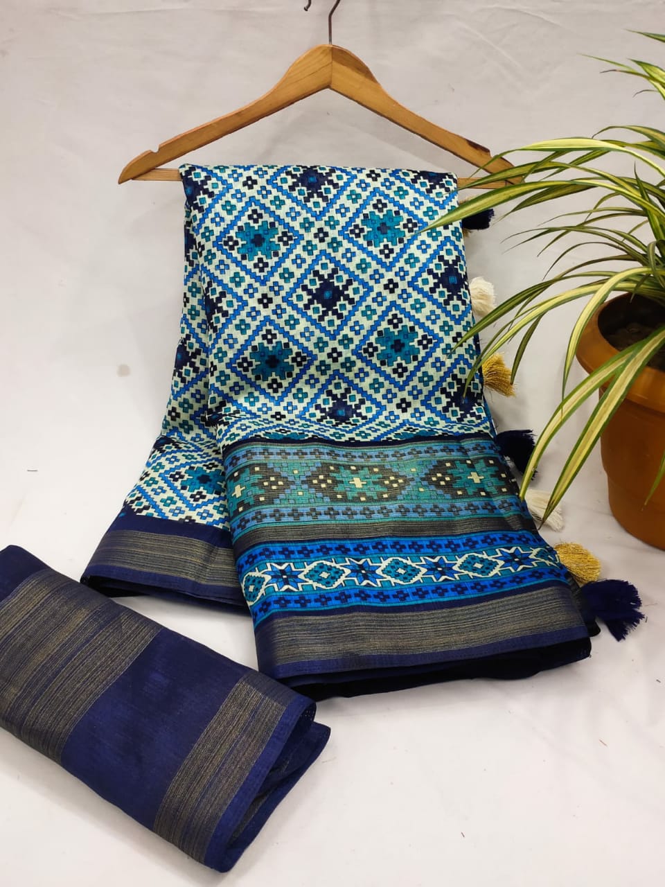 Sale Clearance Non-Branded Stvan Heavy Quality Sarees