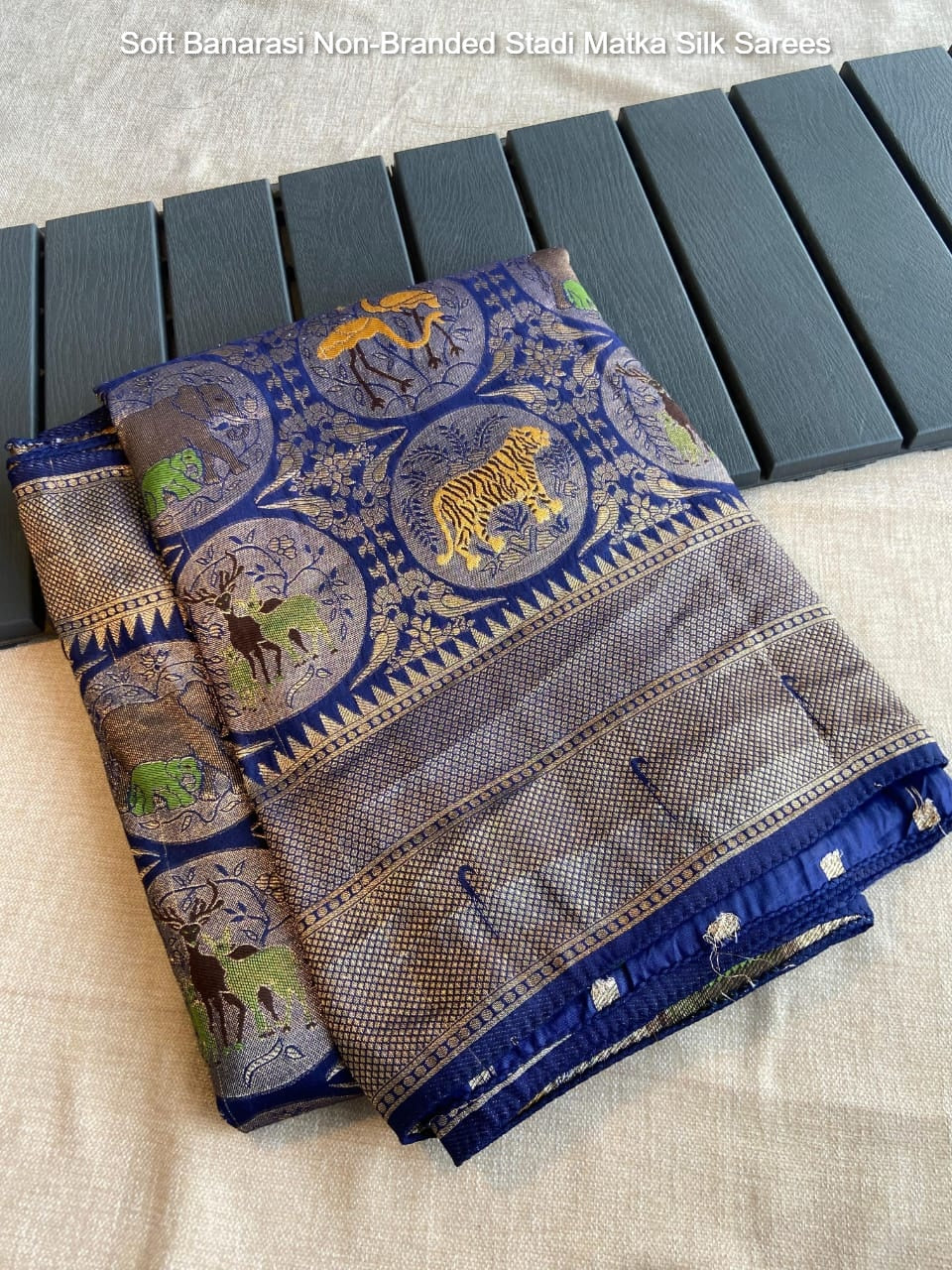 Soft Banarasi Non-Branded Stadi Matka Silk Sarees