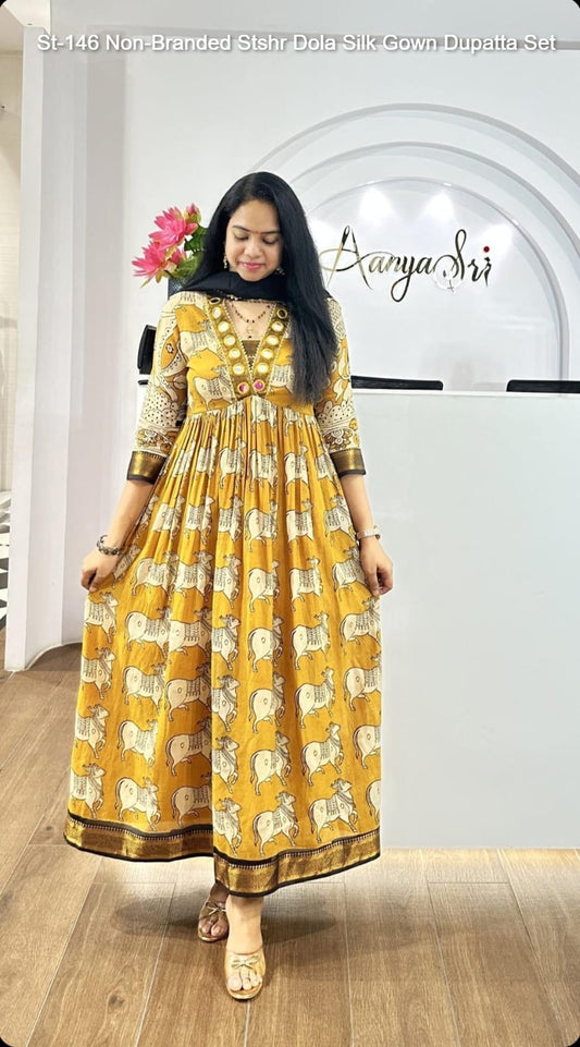 St-146 Non-Branded Stshr Dola Silk Gown Dupatta Set