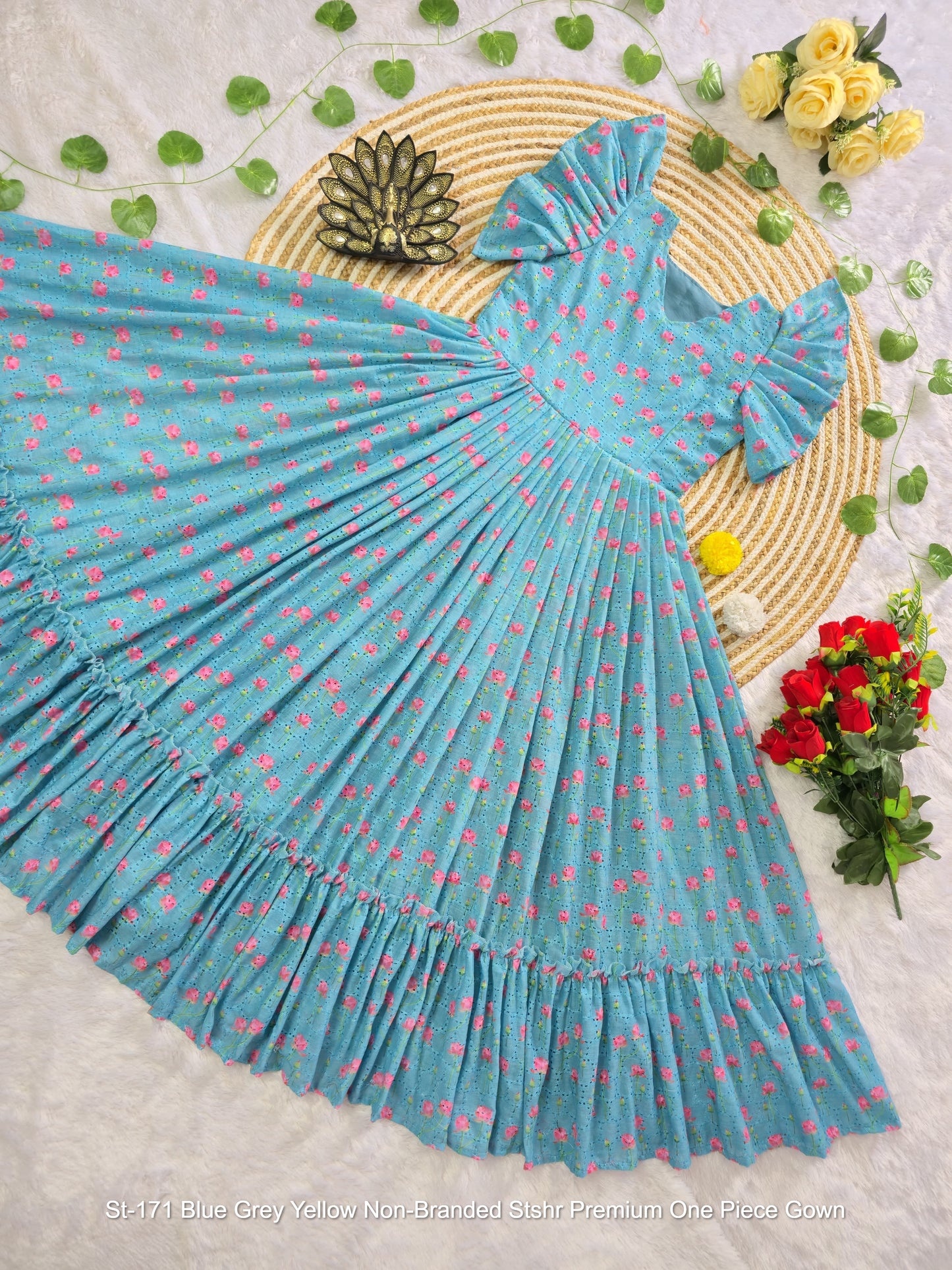 St-171 Blue Grey Yellow Non-Branded Stshr Premium One Piece Gown