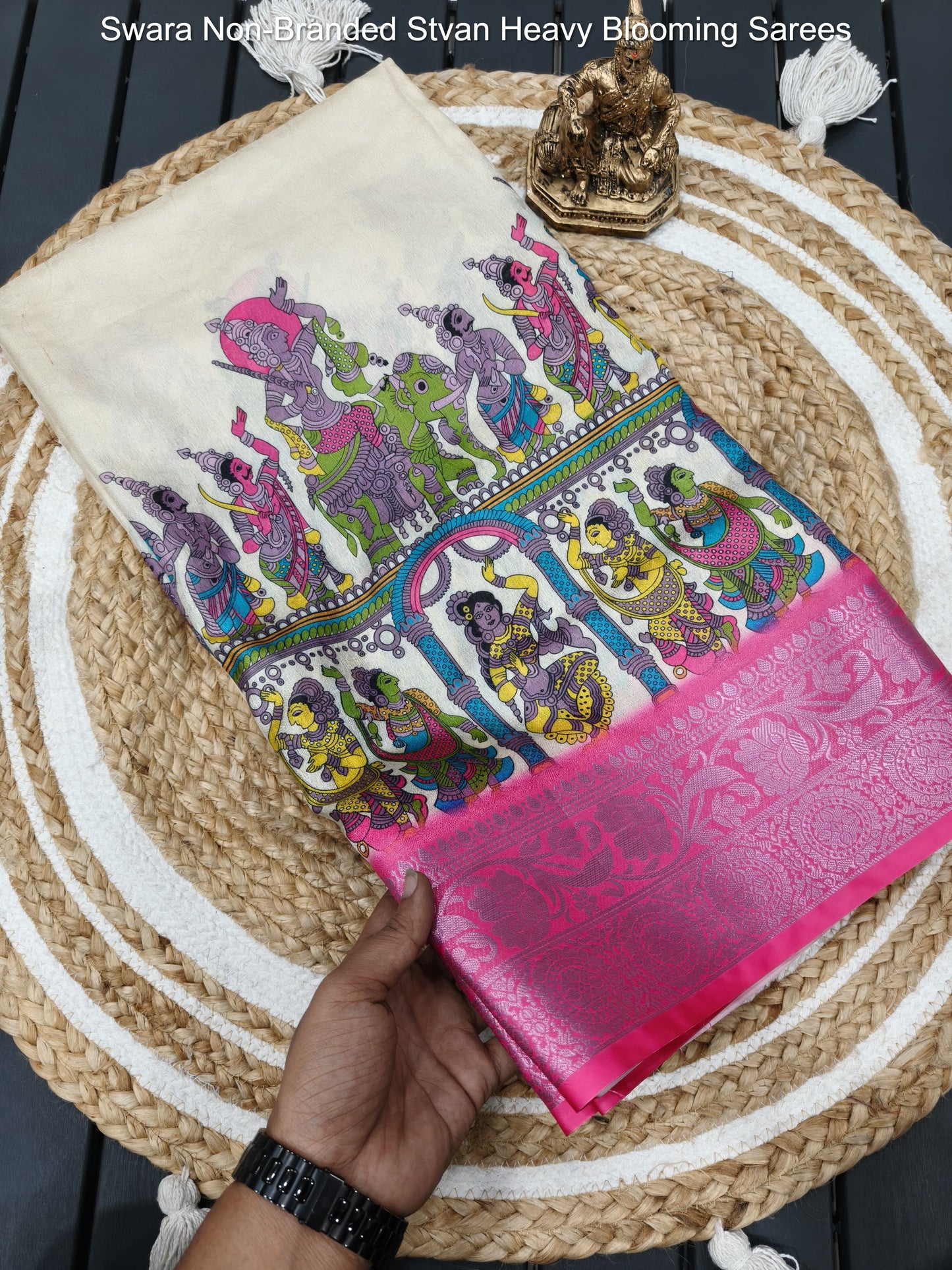 Swara Non-Branded Stvan Heavy Blooming Sarees