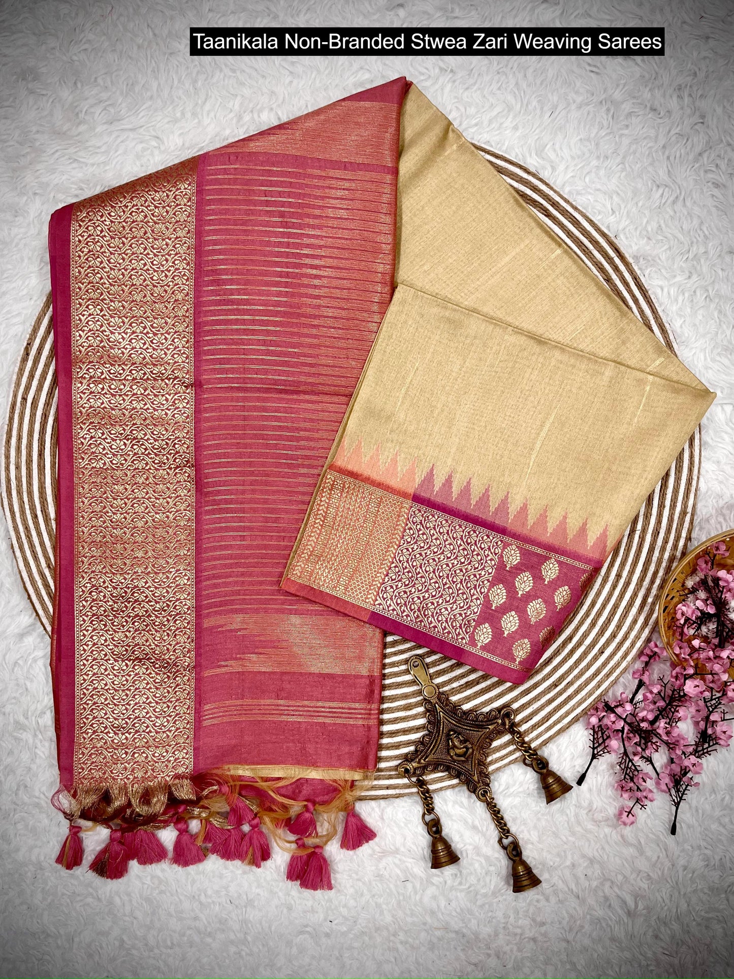 Taanikala Non-Branded Stwea Zari Weaving Sarees