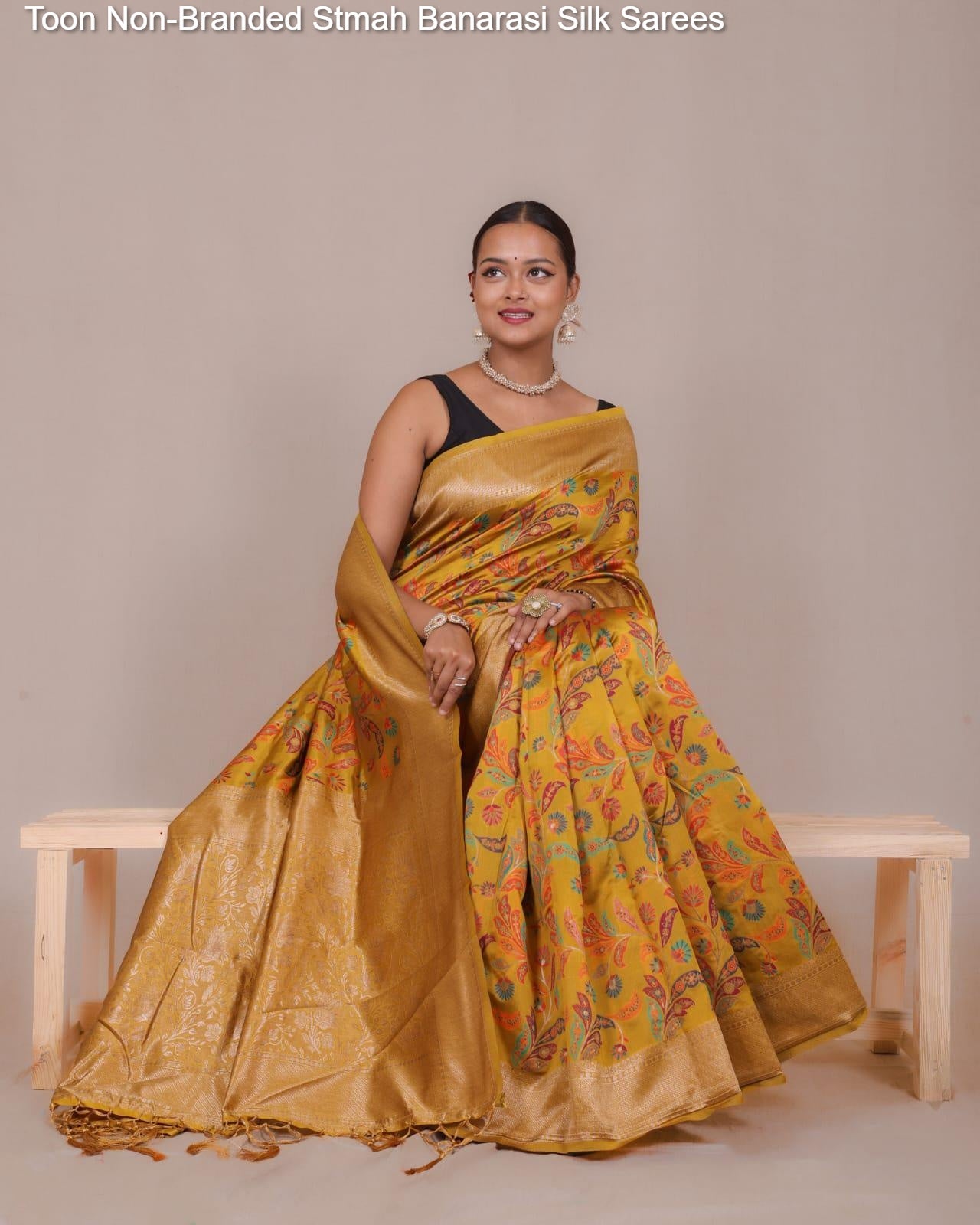 Toon Non-Branded Stmah Banarasi Silk Sarees