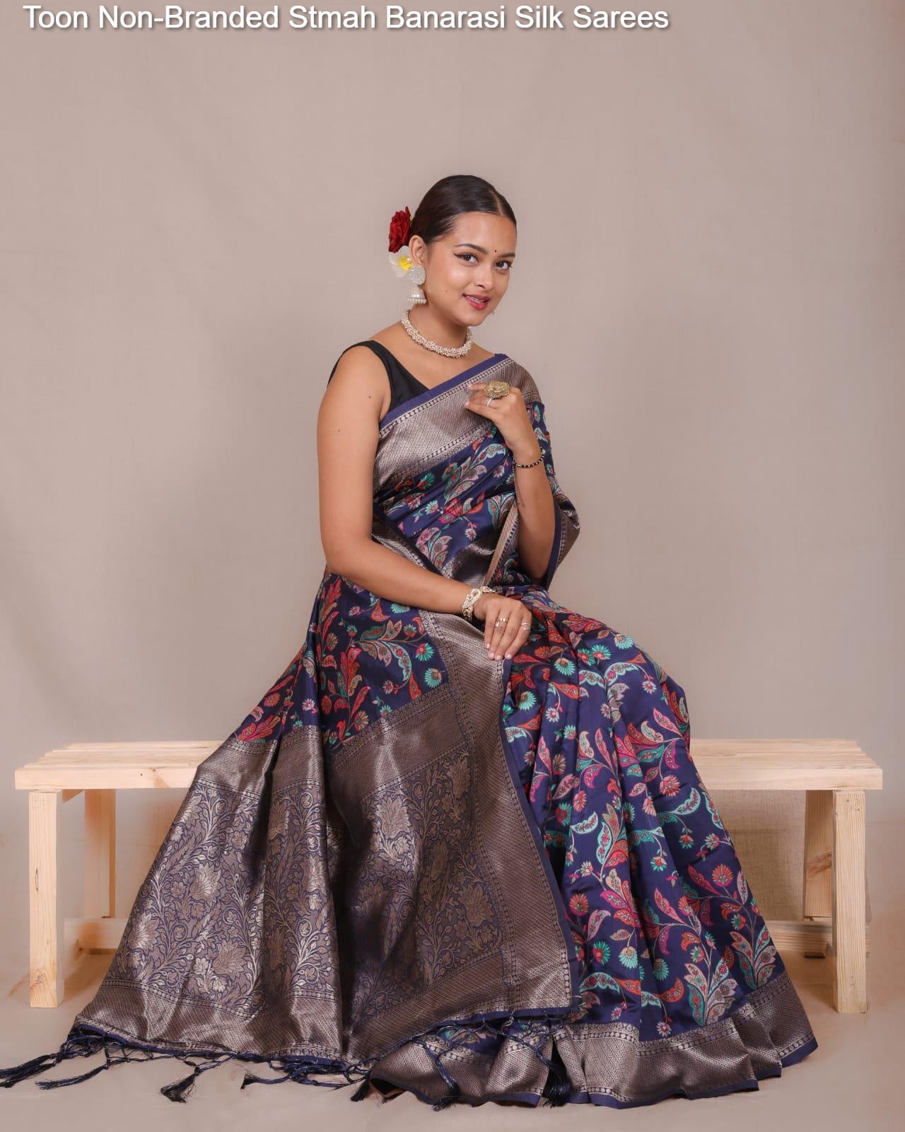 Toon Non-Branded Stmah Banarasi Silk Sarees