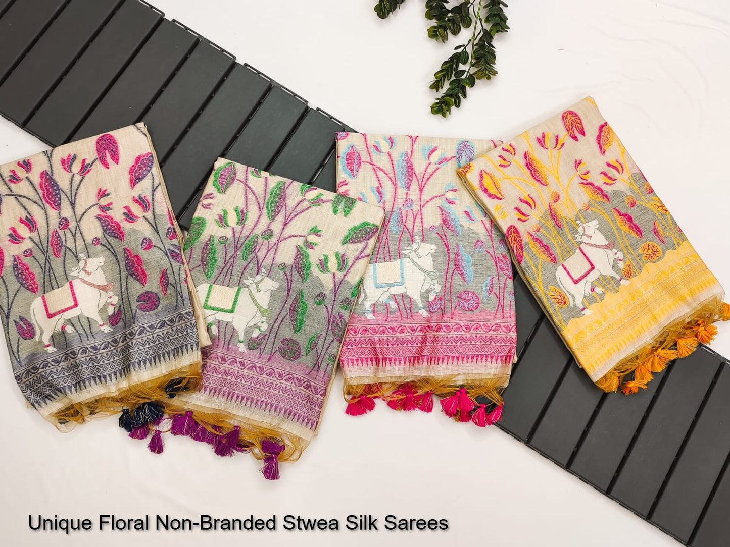 Unique Floral Non-Branded Stwea Silk Sarees