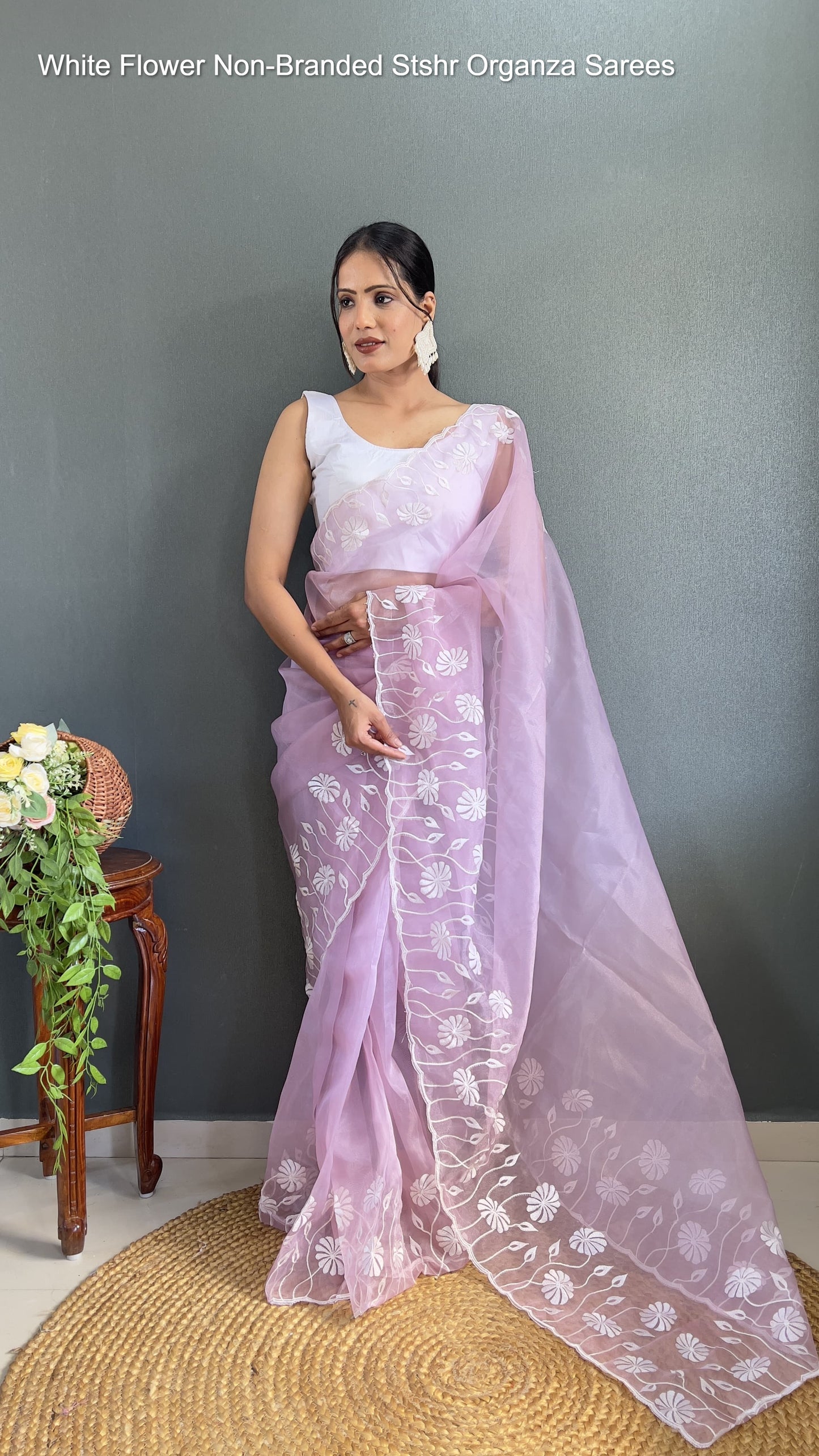 White Flower Non-Branded Stshr Organza Sarees