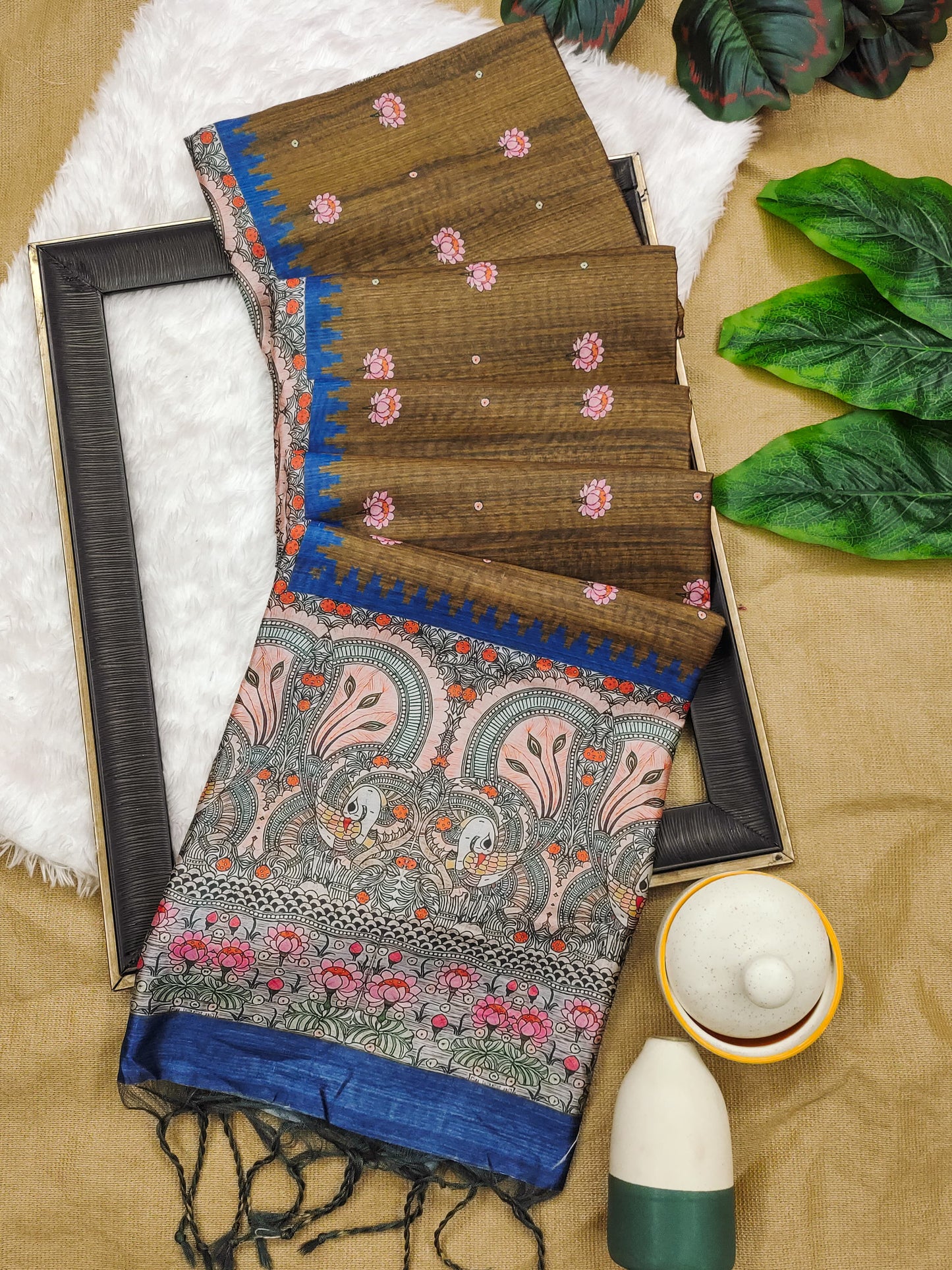 Yogita Lotus 2 Stwea Tussar Silk Sarees