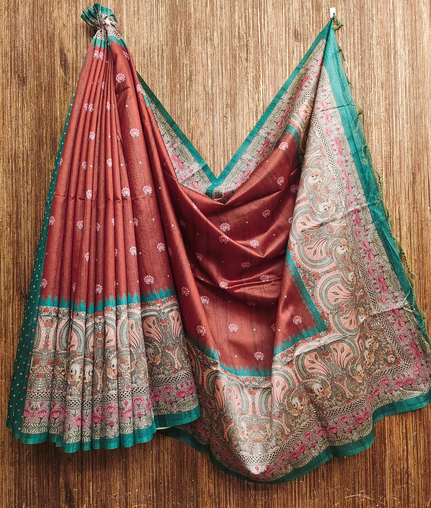 Yogita Lotus 2 Stwea Tussar Silk Sarees