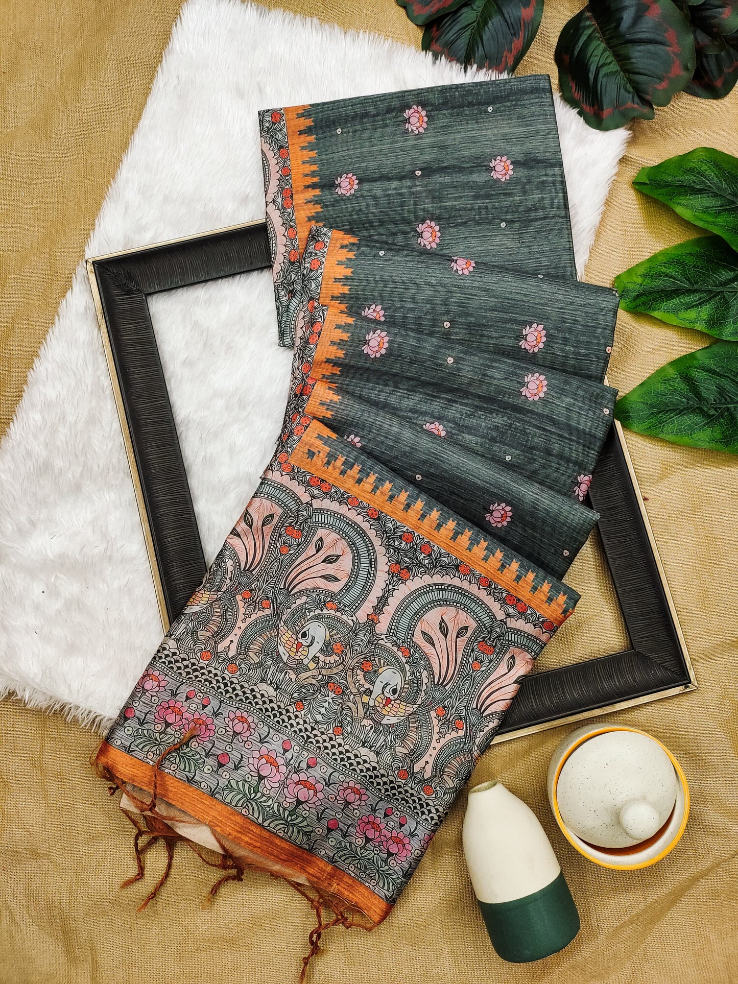 Yogita Lotus 2 Stwea Tussar Silk Sarees