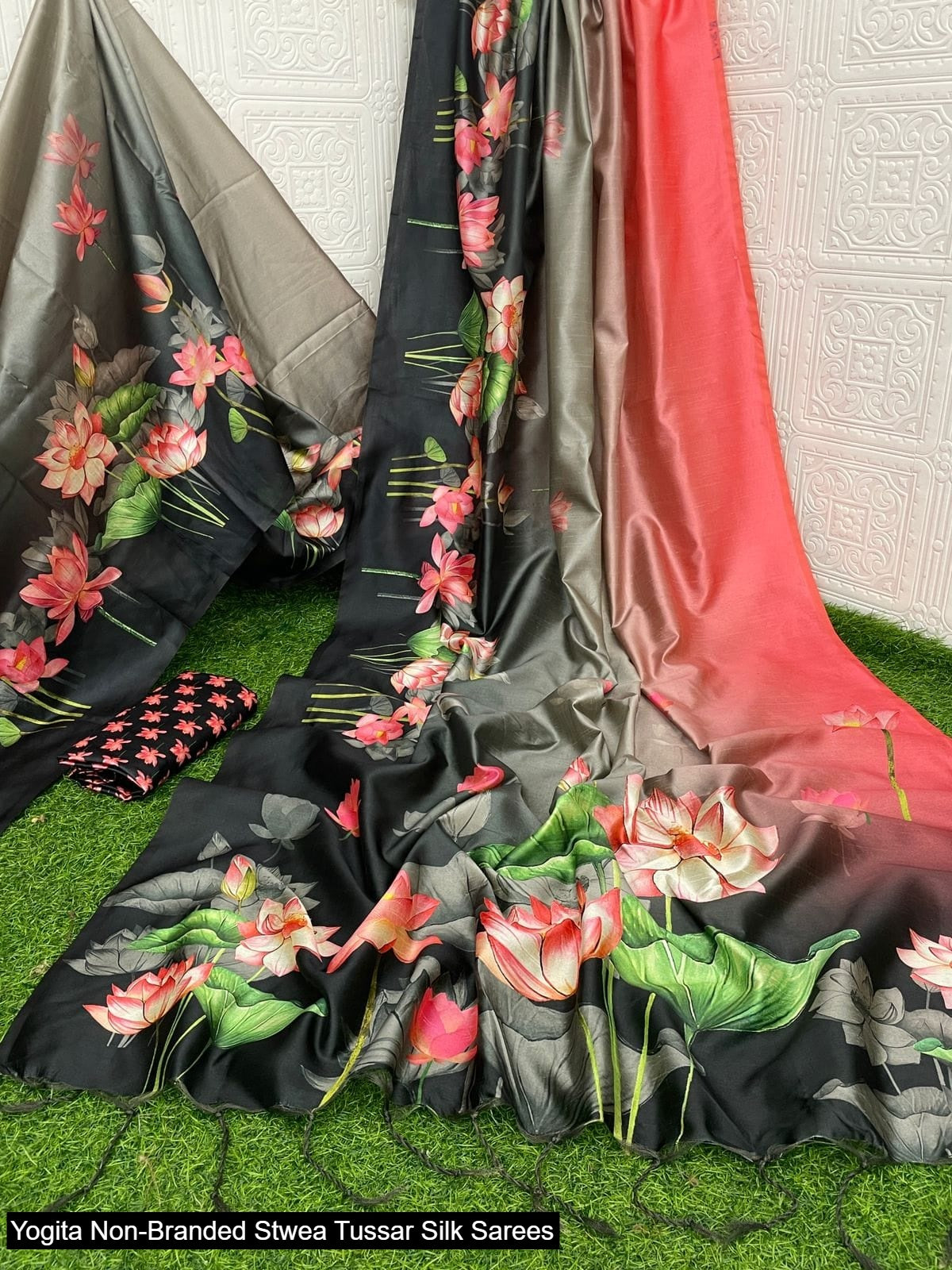 Yogita Non-Branded Stwea Tussar Silk Sarees